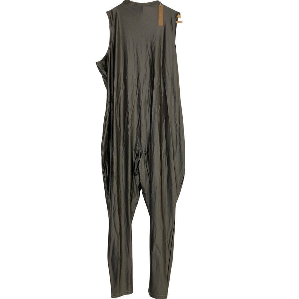 SKIMS Shine Jersey Mock Neck Catsuit Sleeveless  Gray Chalk NWT Size 3X